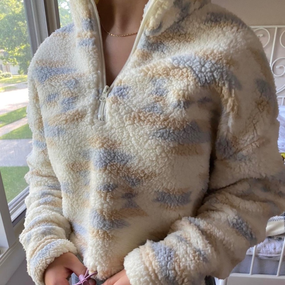 La Hearts Cream and Pink Fleece Pullover